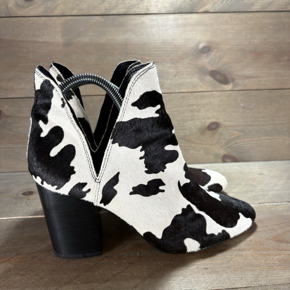 steve madden womens size 8.5 shoes black white cow print slip on ankle boots - Picture 2 of 11